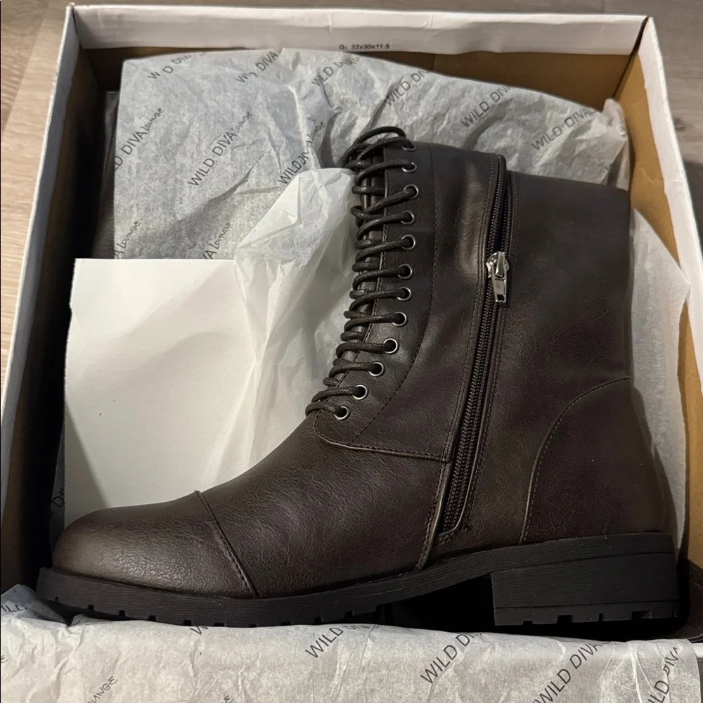Street Style Brown Lace-Up Boots NEW 🏷️